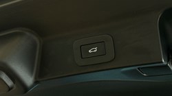 2023 (23) JAGUAR F-PACE 2.0 D200 R-Dynamic SE Black 5dr Auto AWD 5195960