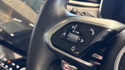 2023 (23) JAGUAR F-PACE 2.0 D200 R-Dynamic SE Black 5dr Auto AWD 5195948