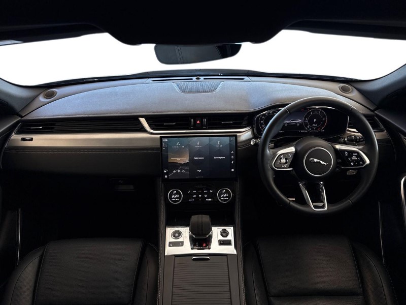 2023 (23) JAGUAR F-PACE 2.0 D200 R-Dynamic SE Black 5dr Auto AWD 5195929