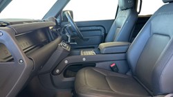 2023 (73) LAND ROVER DEFENDER 2.0 P300 X-Dynamic SE 90 3dr Auto 5189915