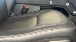 2023 (73) LAND ROVER DEFENDER 2.0 P300 X-Dynamic SE 90 3dr Auto 5189937