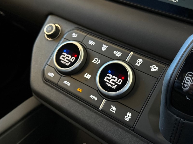 2023 (73) LAND ROVER DEFENDER 2.0 P300 X-Dynamic SE 90 3dr Auto 5189945