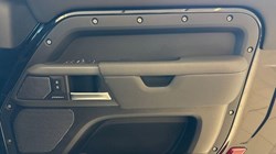 2023 (73) LAND ROVER DEFENDER 2.0 P300 X-Dynamic SE 90 3dr Auto 5189934