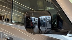 2023 (23) LAND ROVER DEFENDER 3.0 D300 X-Dynamic HSE 110 5dr Auto 5201705