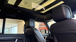 2023 (23) LAND ROVER DEFENDER 3.0 D300 X-Dynamic HSE 110 5dr Auto 5201678