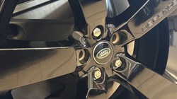 2023 (23) LAND ROVER DEFENDER 3.0 D300 X-Dynamic HSE 110 5dr Auto 5201700