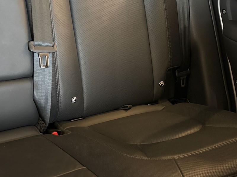 2023 (23) LAND ROVER DEFENDER 3.0 D300 X-Dynamic HSE 110 5dr Auto 5201693