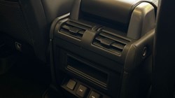 2023 (23) LAND ROVER DEFENDER 3.0 D300 X-Dynamic HSE 110 5dr Auto 5201675