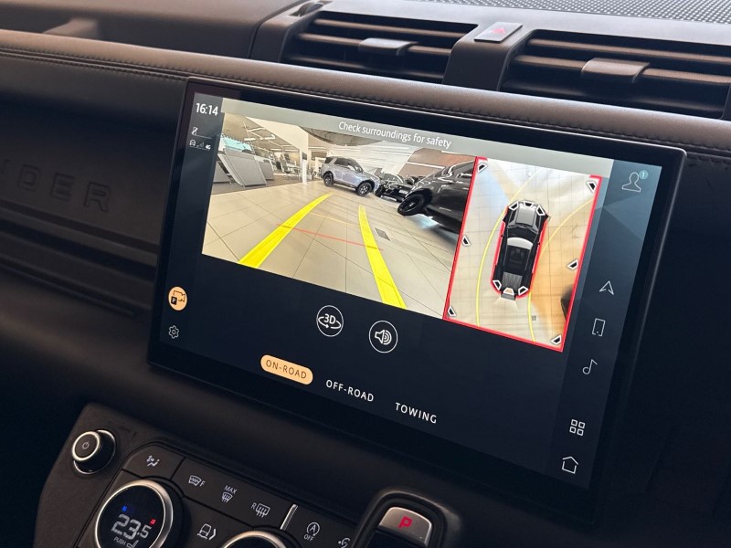 2023 (23) LAND ROVER DEFENDER 3.0 D300 X-Dynamic HSE 110 5dr Auto 5201669