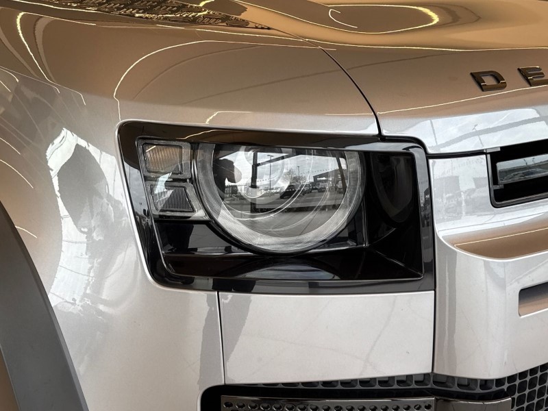 2023 (23) LAND ROVER DEFENDER 3.0 D300 X-Dynamic HSE 110 5dr Auto 5201674