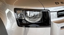 2023 (23) LAND ROVER DEFENDER 3.0 D300 X-Dynamic HSE 110 5dr Auto 5201674