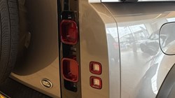 2023 (23) LAND ROVER DEFENDER 3.0 D300 X-Dynamic HSE 110 5dr Auto 5201702