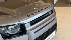 2023 (23) LAND ROVER DEFENDER 3.0 D300 X-Dynamic HSE 110 5dr Auto 5201698