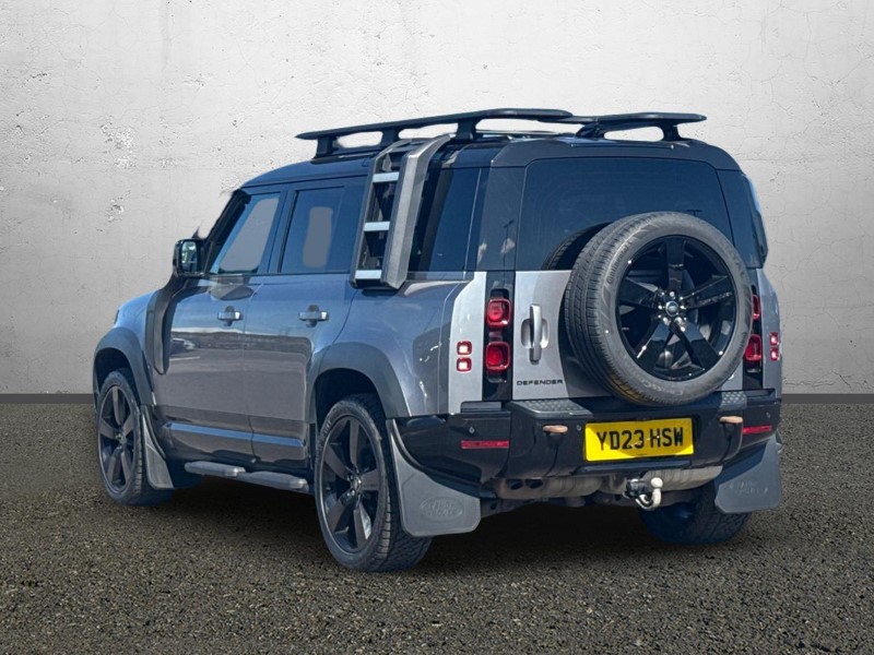2023 (23) LAND ROVER DEFENDER 3.0 D300 X-Dynamic HSE 110 5dr Auto