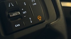 2023 (23) LAND ROVER DEFENDER 3.0 D300 X-Dynamic HSE 110 5dr Auto 5201684