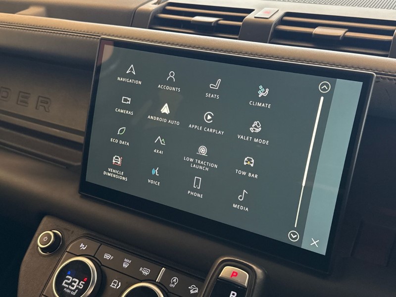 2023 (23) LAND ROVER DEFENDER 3.0 D300 X-Dynamic HSE 110 5dr Auto 5201688