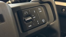 2023 (23) LAND ROVER DEFENDER 3.0 D300 X-Dynamic HSE 110 5dr Auto 5201686