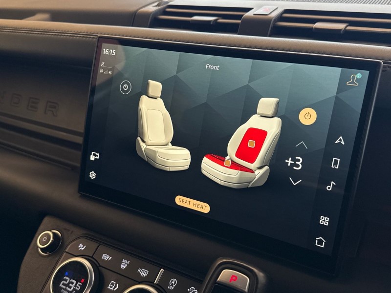 2023 (23) LAND ROVER DEFENDER 3.0 D300 X-Dynamic HSE 110 5dr Auto 5201691