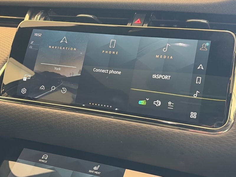 2022 (72) LAND ROVER RANGE ROVER EVOQUE 2.0 D200 Evoque Edition 5dr Auto 5208280