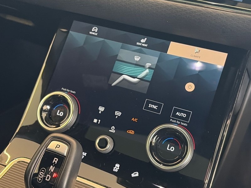 2022 (72) LAND ROVER RANGE ROVER EVOQUE 2.0 D200 Evoque Edition 5dr Auto 5208284