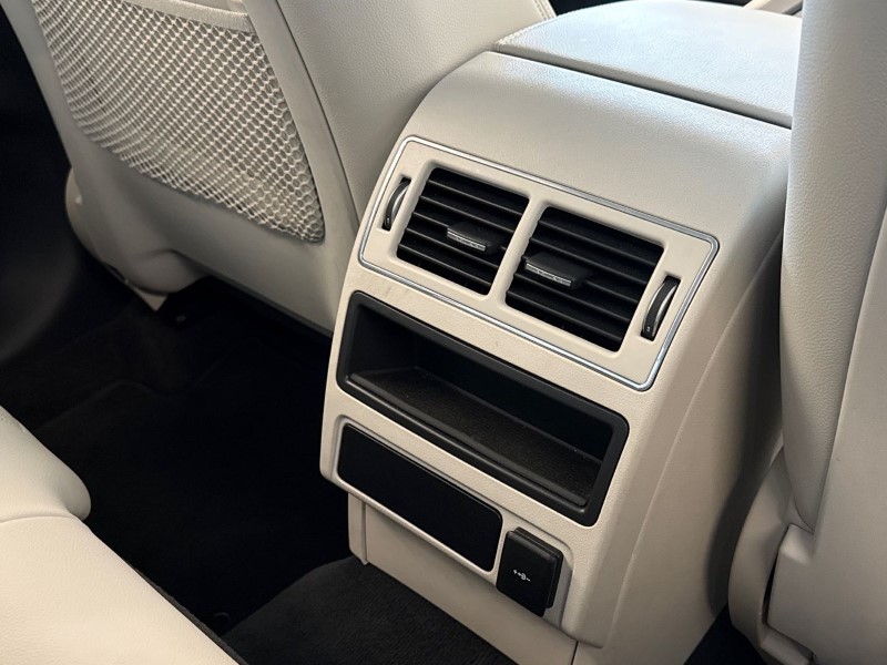 2023 (23) JAGUAR F-PACE 2.0 D200 R-Dynamic SE 5dr Auto AWD 5247363