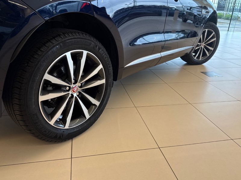 2023 (23) JAGUAR F-PACE 2.0 D200 R-Dynamic SE 5dr Auto AWD 5247393