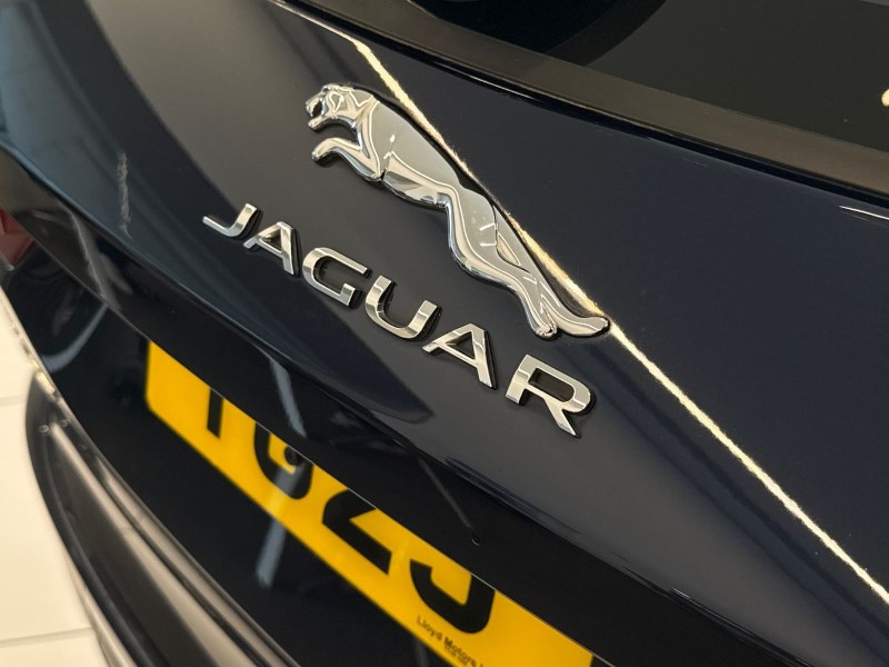 2023 (23) JAGUAR F-PACE 2.0 D200 R-Dynamic SE 5dr Auto AWD 5247391