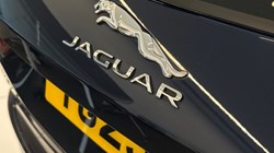 2023 (23) JAGUAR F-PACE 2.0 D200 R-Dynamic SE 5dr Auto AWD 5247391