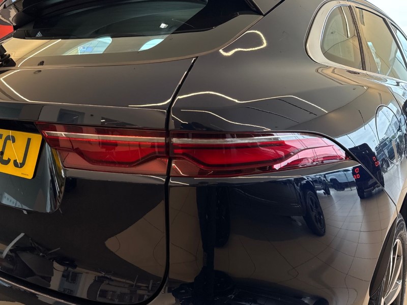 2023 (23) JAGUAR F-PACE 2.0 D200 R-Dynamic SE 5dr Auto AWD 5247392