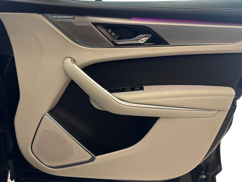 2023 (23) JAGUAR F-PACE 2.0 D200 R-Dynamic SE 5dr Auto AWD 5247366