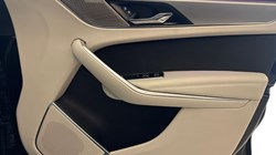 2023 (23) JAGUAR F-PACE 2.0 D200 R-Dynamic SE 5dr Auto AWD 5247366