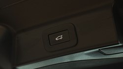 2023 (23) JAGUAR F-PACE 2.0 D200 R-Dynamic SE 5dr Auto AWD 5247385