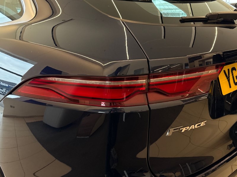 2023 (23) JAGUAR F-PACE 2.0 D200 R-Dynamic SE 5dr Auto AWD 5247364