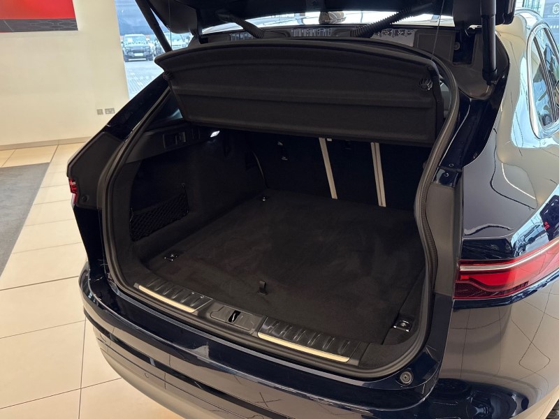 2023 (23) JAGUAR F-PACE 2.0 D200 R-Dynamic SE 5dr Auto AWD 5247384