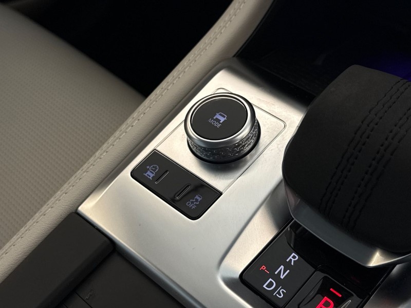 2023 (23) JAGUAR F-PACE 2.0 D200 R-Dynamic SE 5dr Auto AWD 5247381