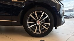 2023 (23) JAGUAR F-PACE 2.0 D200 R-Dynamic SE 5dr Auto AWD 5247353