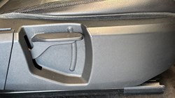 2018 (18) LAND ROVER DISCOVERY SPORT 2.0 TD4 180 SE Tech 5dr Auto 5196107