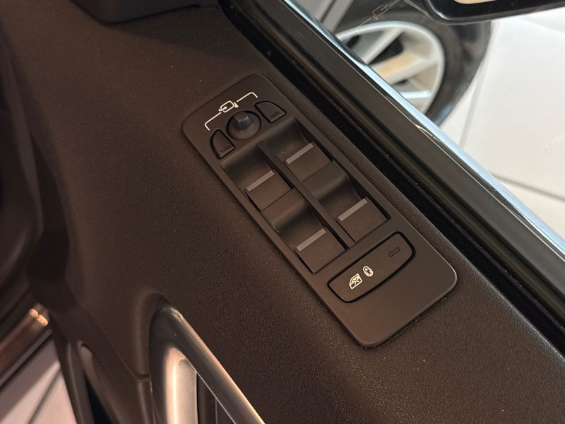 2018 (18) LAND ROVER DISCOVERY SPORT 2.0 TD4 180 SE Tech 5dr Auto 5196106