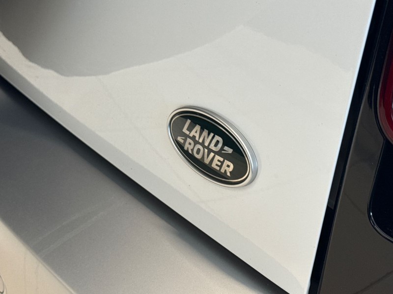 2023 (23) LAND ROVER DEFENDER 3.0 D250 SE 110 5dr Auto 5221383