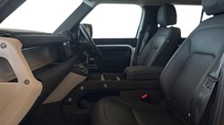 2023 (23) LAND ROVER DEFENDER 3.0 D250 SE 110 5dr Auto 5263762