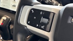 2023 (23) LAND ROVER DEFENDER 3.0 D250 SE 110 5dr Auto 5221369