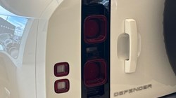 2023 (23) LAND ROVER DEFENDER 3.0 D250 SE 110 5dr Auto 5221360