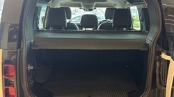 2023 (23) LAND ROVER DEFENDER 3.0 D250 SE 110 5dr Auto 5221351