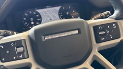 2023 (23) LAND ROVER DEFENDER 3.0 D250 SE 110 5dr Auto 5263786