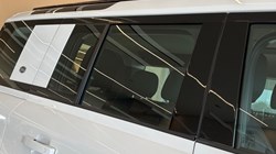 2023 (23) LAND ROVER DEFENDER 3.0 D250 SE 110 5dr Auto 5221389