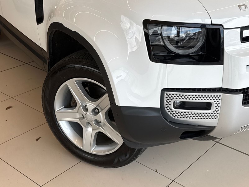 2023 (23) LAND ROVER DEFENDER 3.0 D250 SE 110 5dr Auto 5221380