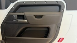 2024 (74) LAND ROVER DEFENDER 3.0 D250 X-Dynamic SE 90 3dr Auto 5247916