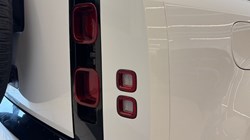 2024 (74) LAND ROVER DEFENDER 3.0 D250 X-Dynamic SE 90 3dr Auto 5247942