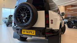 2024 (74) LAND ROVER DEFENDER 3.0 D250 X-Dynamic SE 90 3dr Auto 5412799