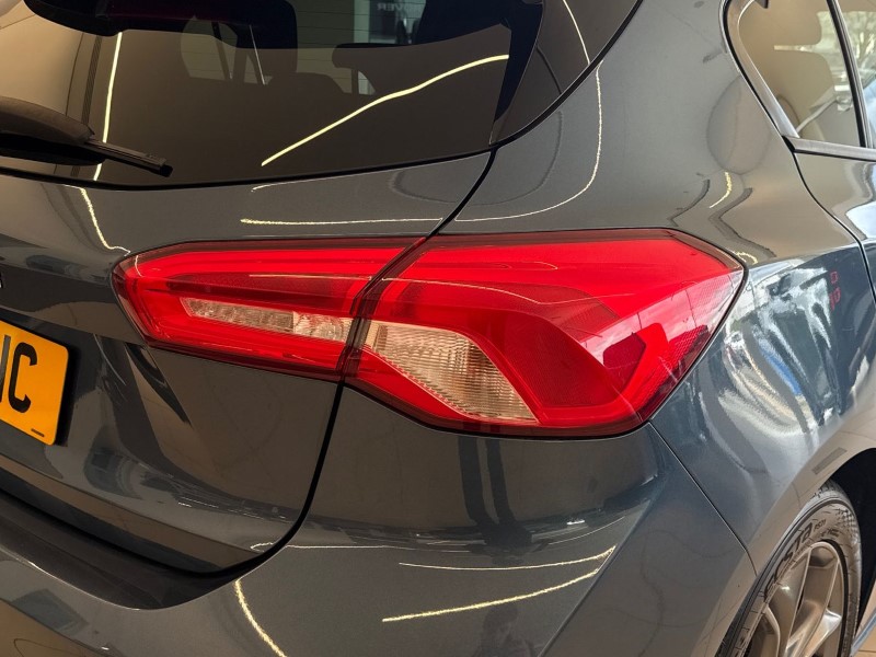 2021 (21) FORD FOCUS 1.5 EcoBlue 120 ST-Line Edition 5dr 5216658